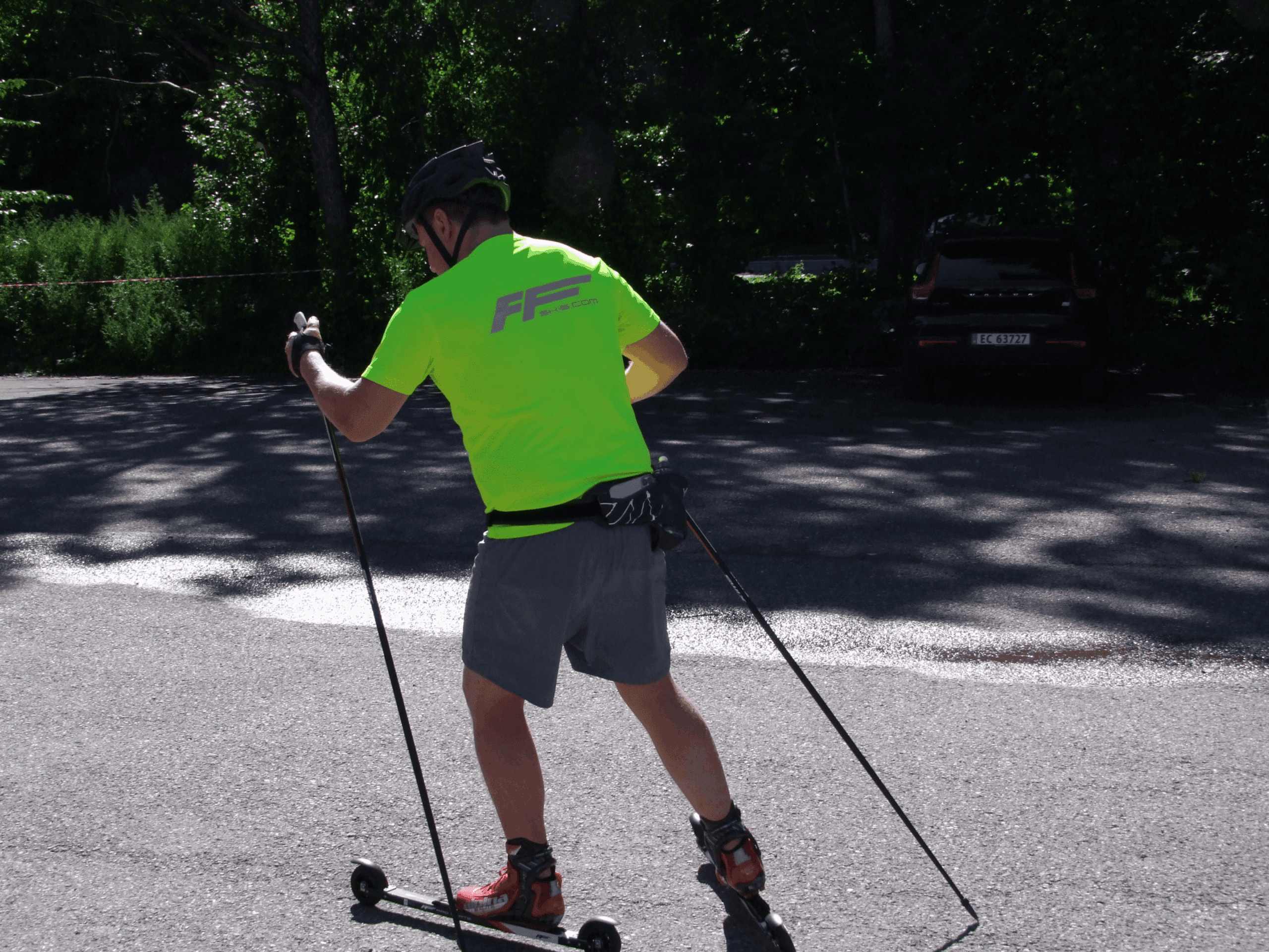 FF Rollerskis Premium Equipment Graphic - Innovative Design for All Terrains