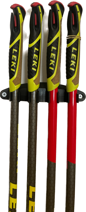 Wall-mounted ski pole holder – space-saving storage for ski equipment