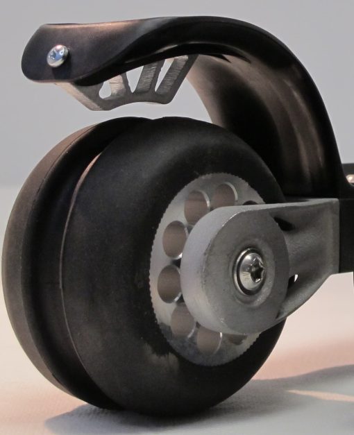 Mounted brake pad on FF classic roller ski